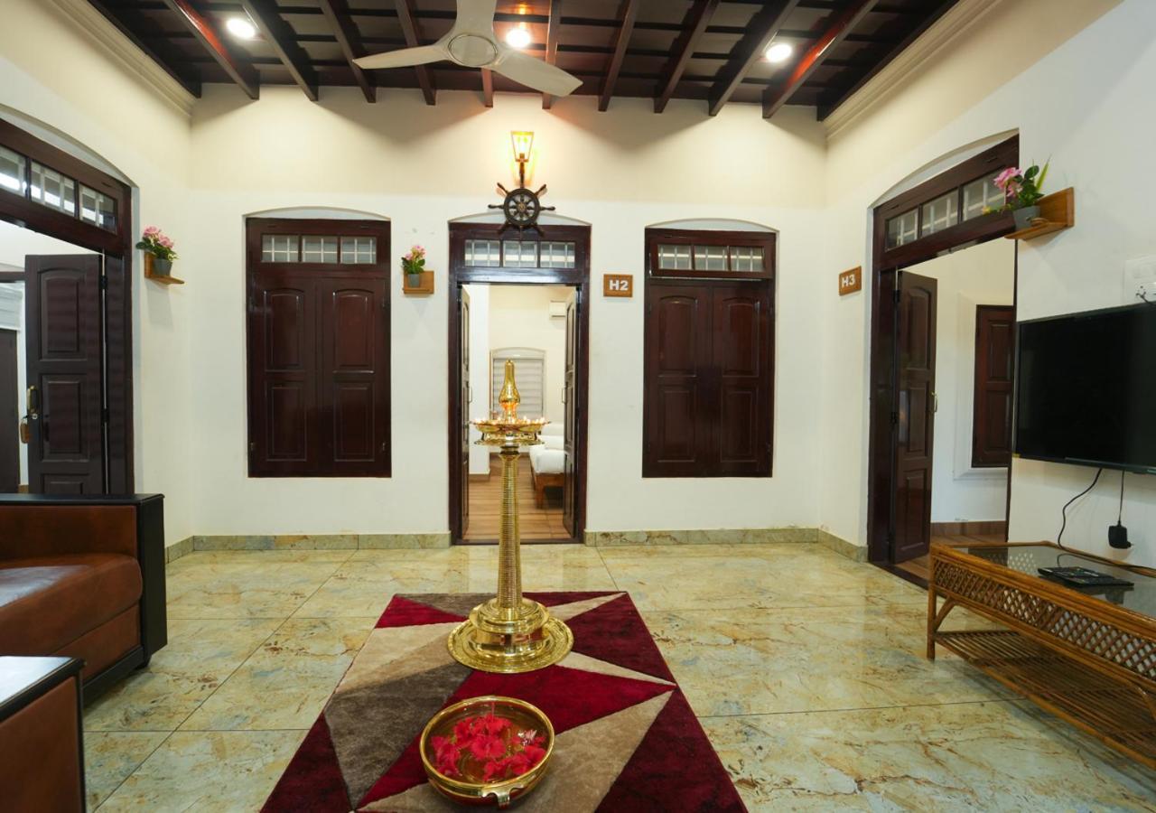 Pop Tavern Kovalam Beach Villa By Voye Homes Bagian luar foto