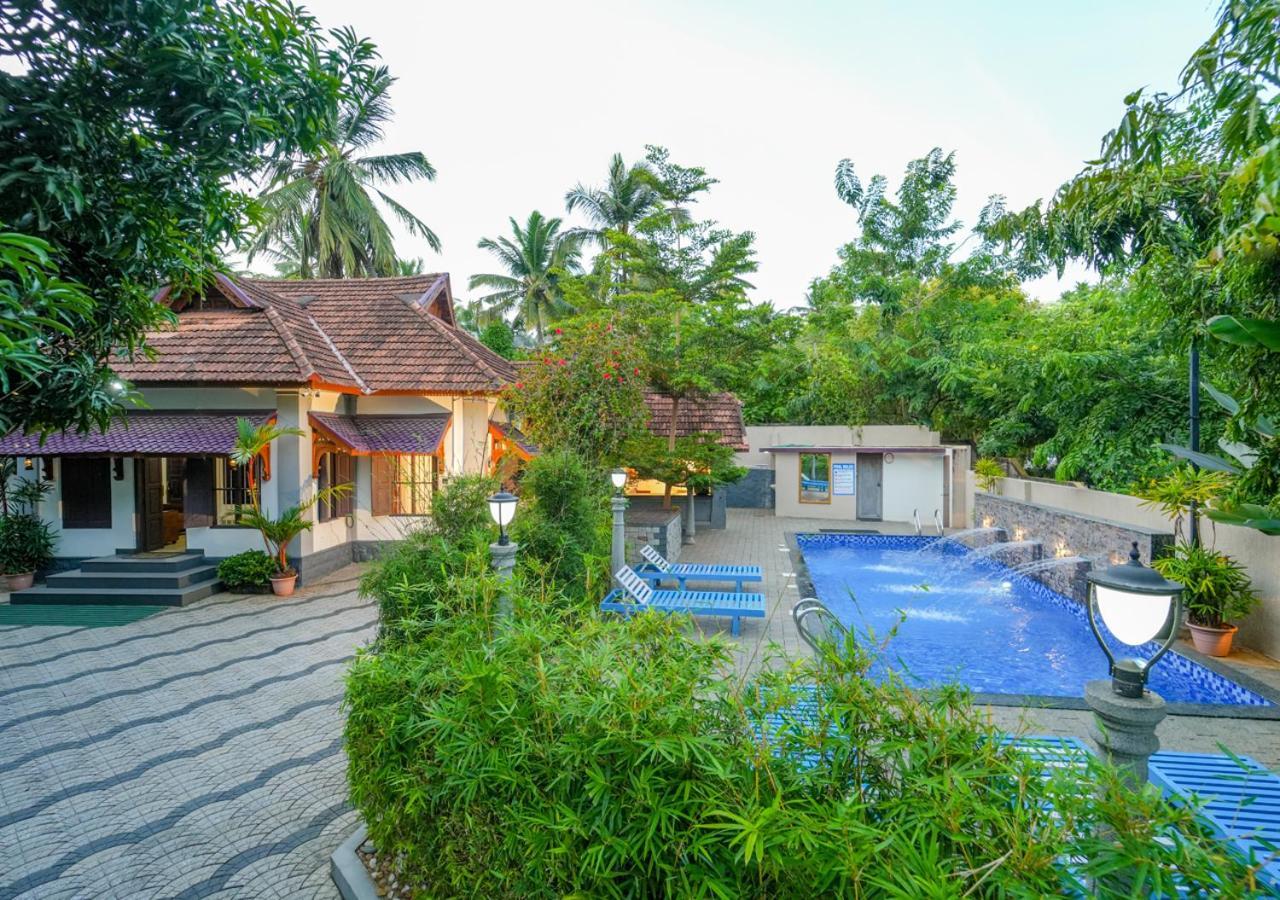 Pop Tavern Kovalam Beach Villa By Voye Homes Bagian luar foto