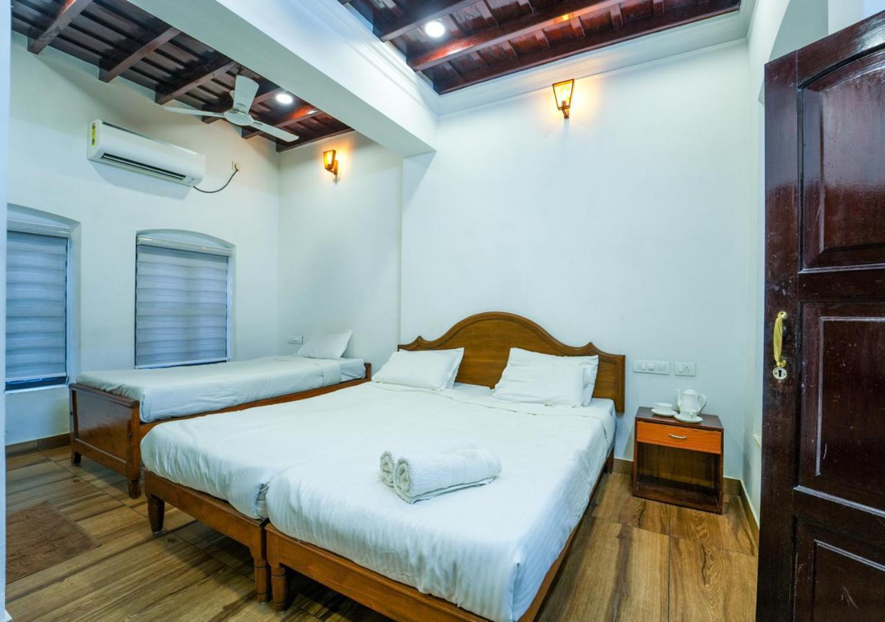 Pop Tavern Kovalam Beach Villa By Voye Homes Bagian luar foto