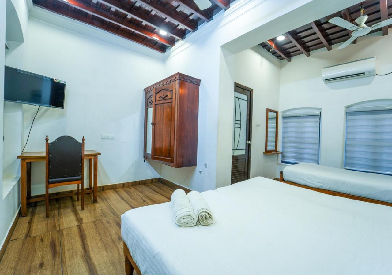 Pop Tavern Kovalam Beach Villa By Voye Homes Bagian luar foto