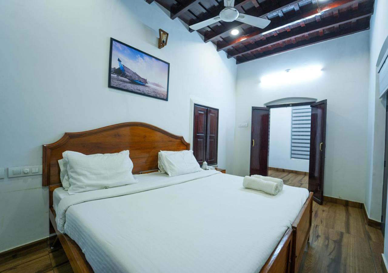 Pop Tavern Kovalam Beach Villa By Voye Homes Bagian luar foto