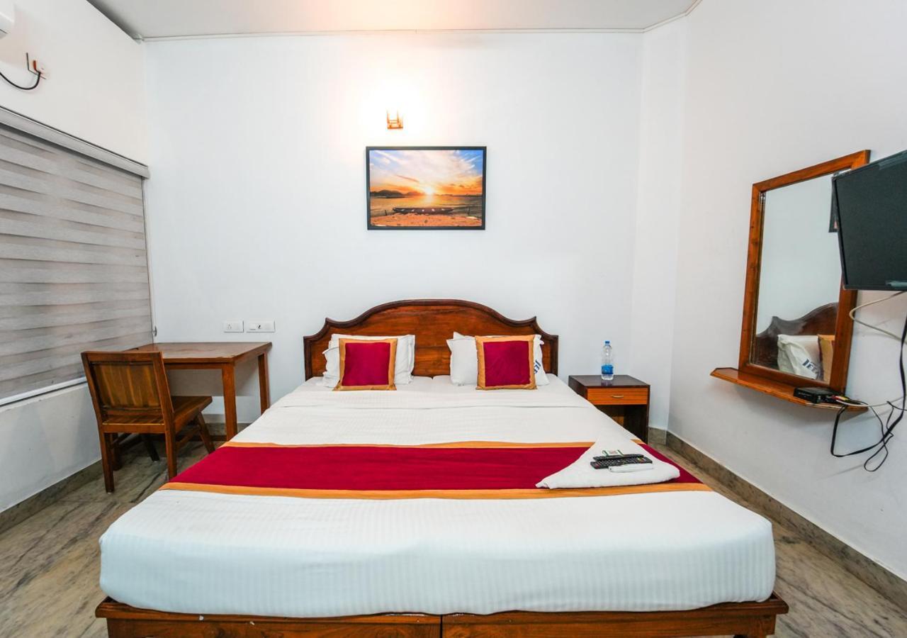 Pop Tavern Kovalam Beach Villa By Voye Homes Bagian luar foto